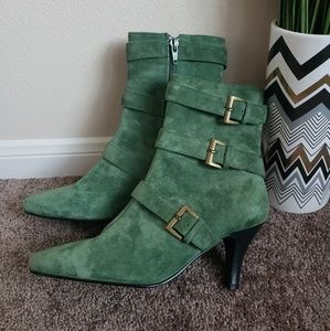 AJ Valenci| Green Suede Ankle Boots 6M